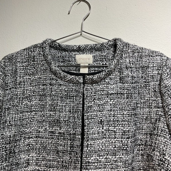 Chico’s size 2 Elegant Tweed Jacket with Ruffle Sleeves - Picture 5 of 9